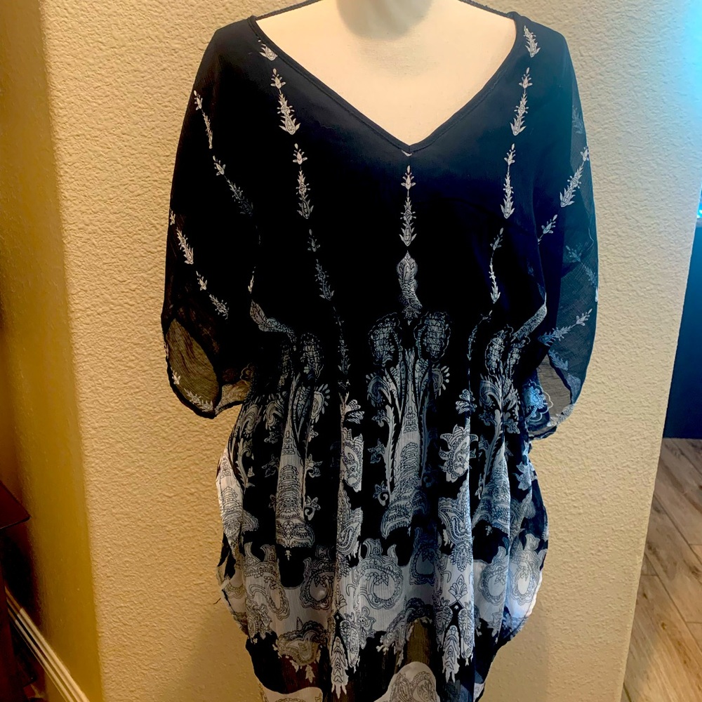 Black and white print blouse
